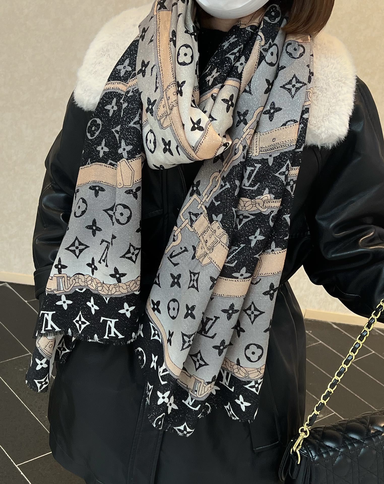 Louis Vuitton Scarf